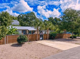 702 Avenue, Carrabelle, FL 32322