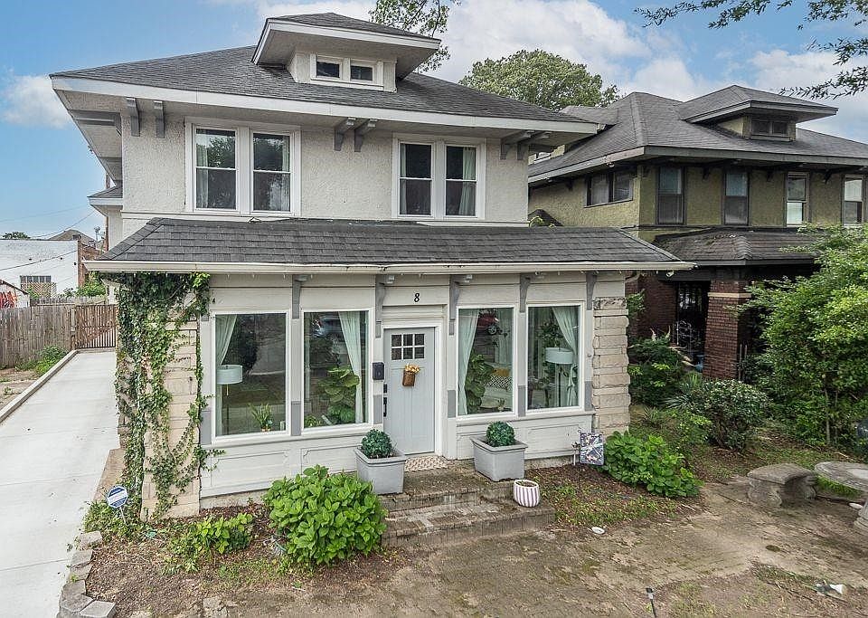 1st image of 8 S Evergreen St