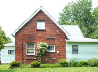 16 Chestnut St, Mount Jewett, PA 16740