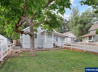 339 4th St, Scotts Mills, OR