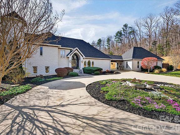 2nd image of 300 Spring Hill Dr