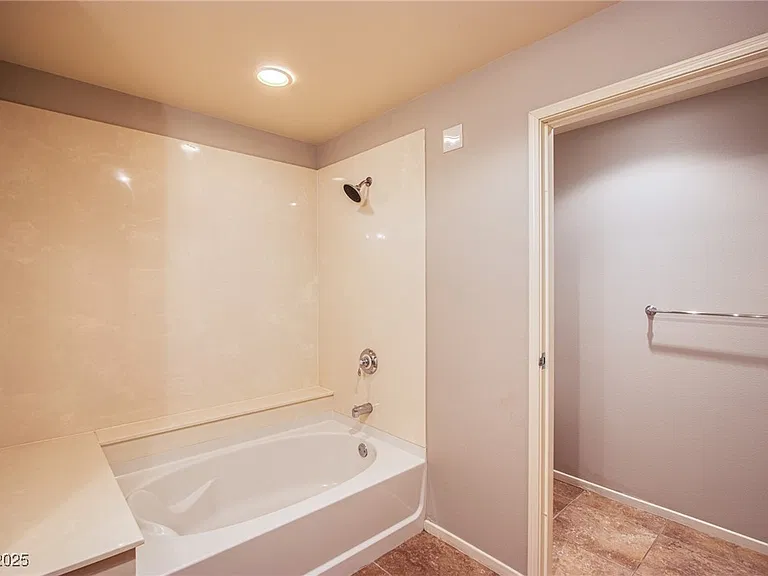 8255 Las Vegas Blvd S #1702 — Photo 14