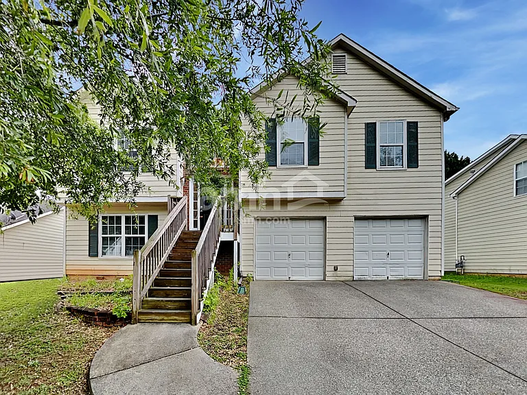 4238 Zephyrhills Dr NW — Photo 1