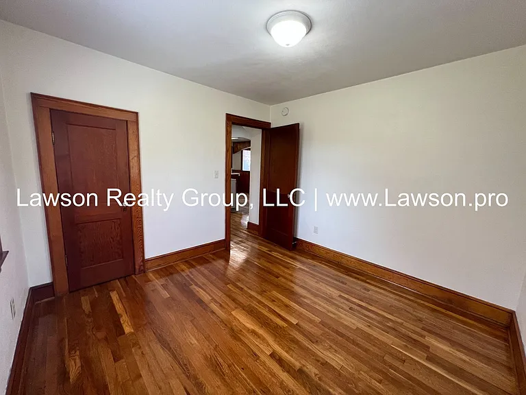 3119 King St NE — Photo 19