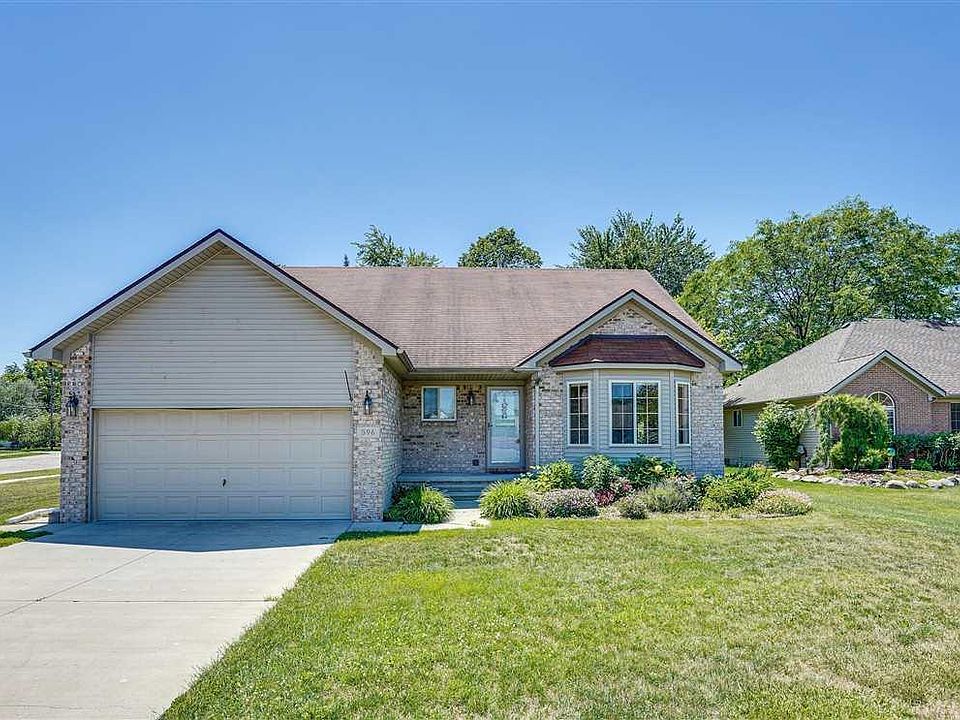 1st image of 596 Kelli Ave