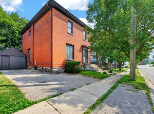 631 Peel St, Woodstock, ON N4S 1K9