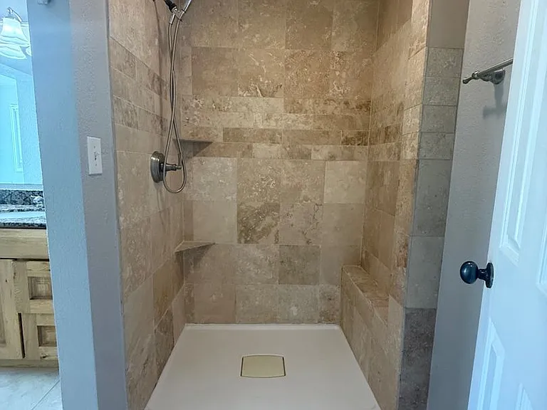 3046 N Milwaukee St — Photo 9