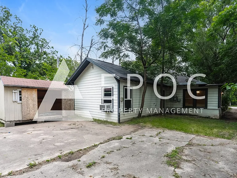 2317 Colonial Ave — Photo 15