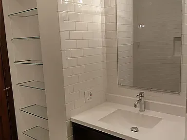 869 N La Salle Dr #2 — Photo 13
