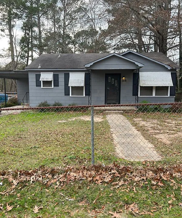 1318 N Mosby Ave