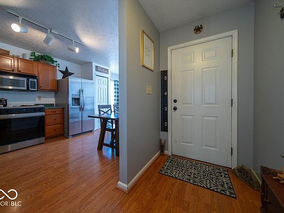 3rd image of 2510 Swan Sea Dr