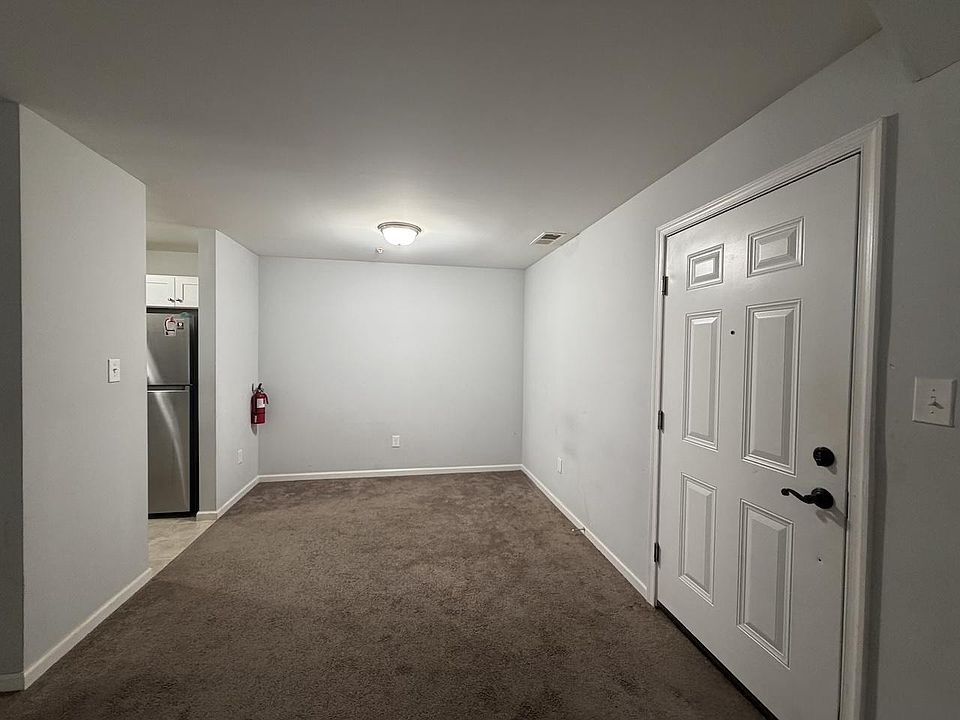 1st image of 2805 Auburn Ct