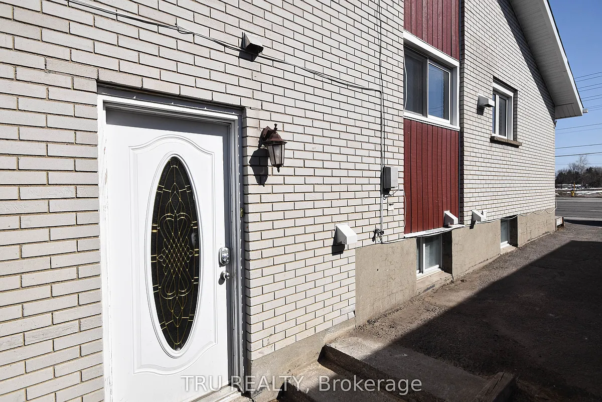 Building Photo - 1847 Walkley Rd