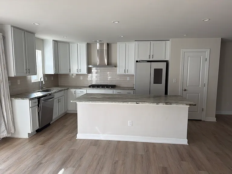2616 Rochambeau Way — Photo 1