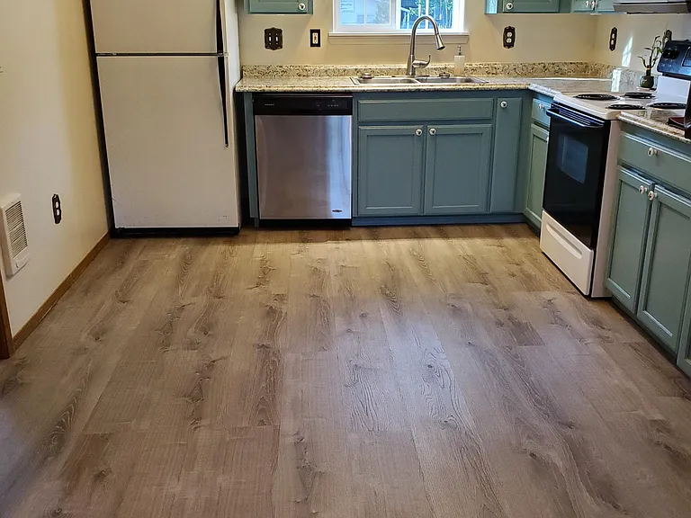 1639 Main St #101 — Photo 6
