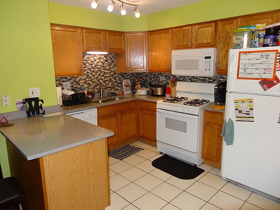 5th image of 4010 Monroe St APT 102