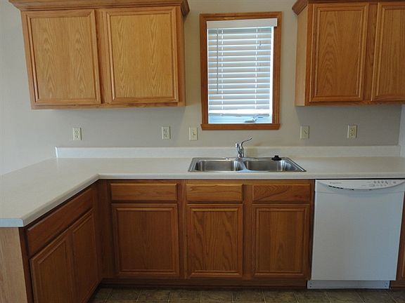 3rd image of 2079 Charnwood Ct