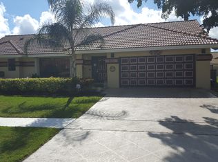 9255 Sun Pointe Dr, Boynton Beach, FL 33437