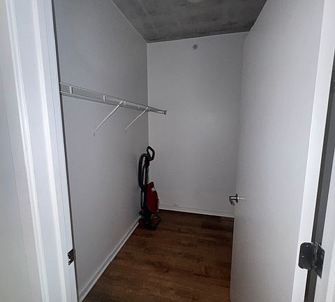 5th image of 659 W Randolph St APT 1117