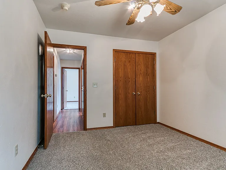 2913 Daybreak Dr — Photo 38