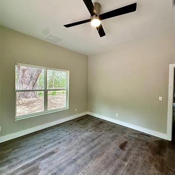 13647 NE 141st Dr — Photo 18