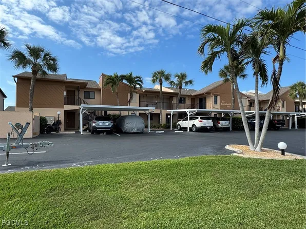 3722 SE 12th Ave APT 1A, Cape Coral, FL 33904