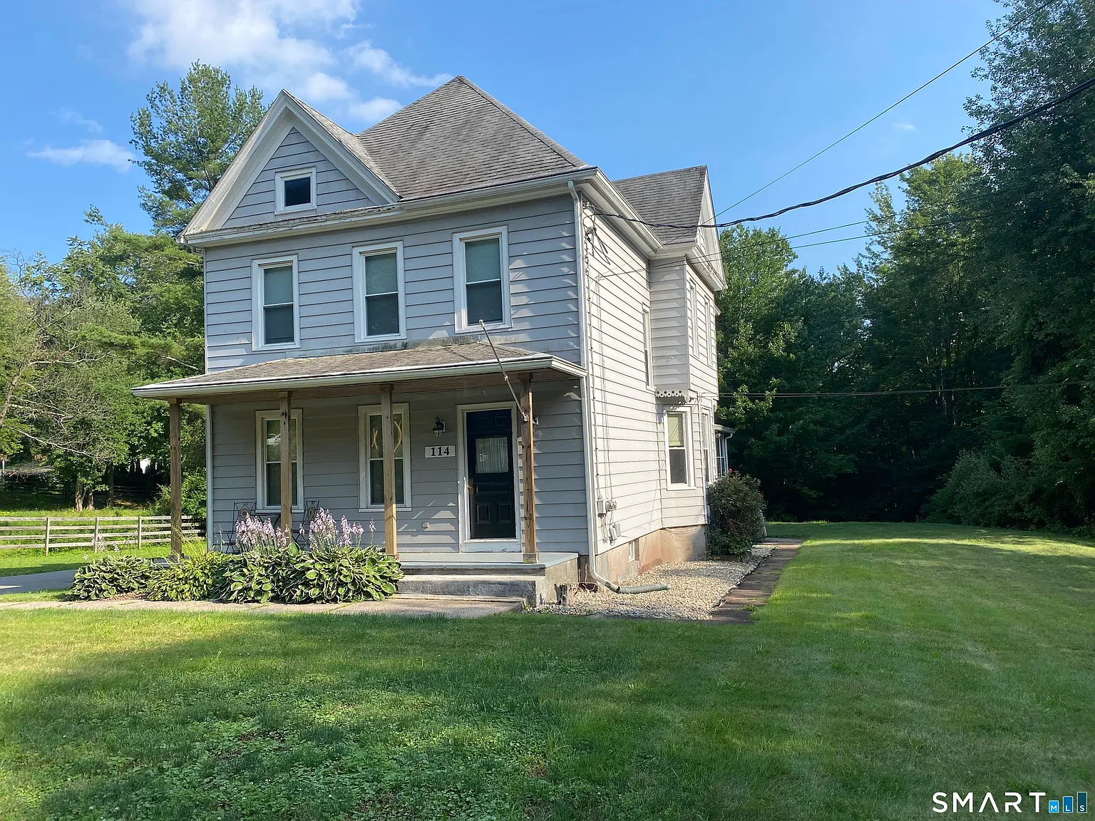 2 bed, 1.0 bath, 1000 sqft, $1,550 — Photo 1