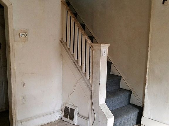 Additional Living Room
