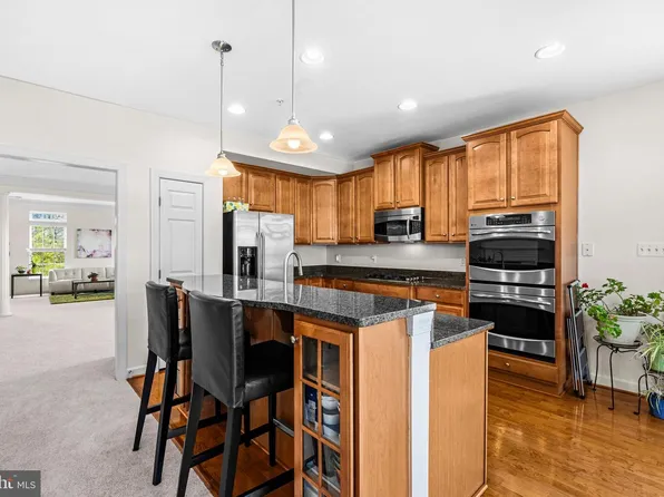 5725 Callcott Way Unit P, Alexandria, VA 22312