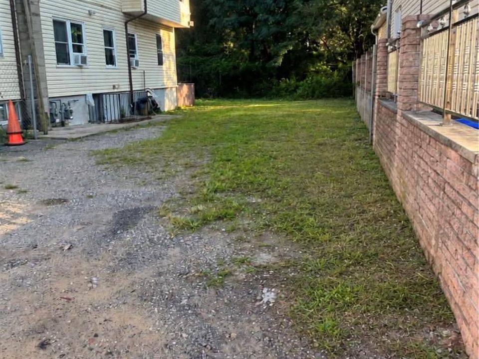 1st image of 3 Lockman Place