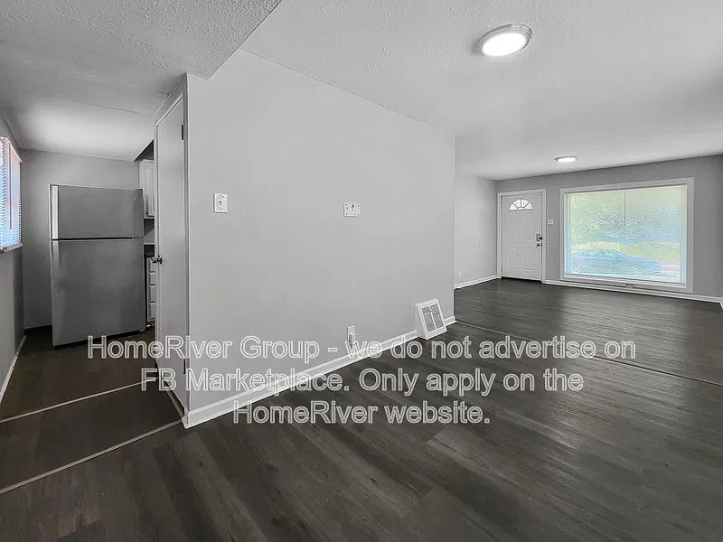 3 bed, 1.0 bath, 873 sqft, $1,450 — Photo 4
