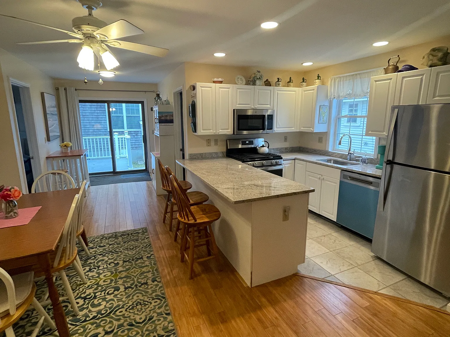 16 Meadow Pond Rd — Photo 4