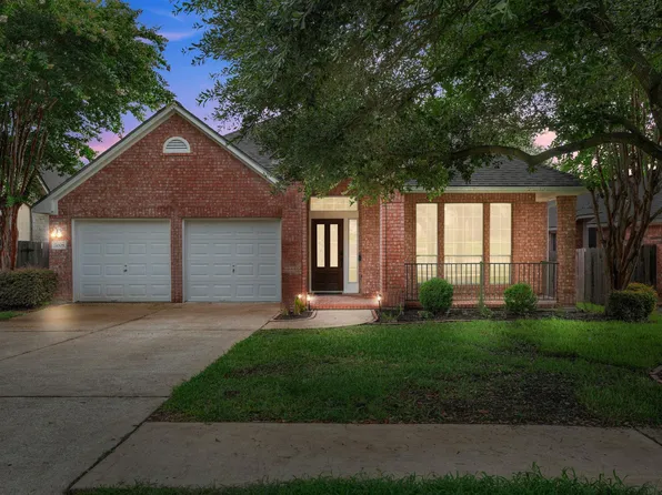 7008 W Magic Mountain Ln, Round Rock, TX 78681