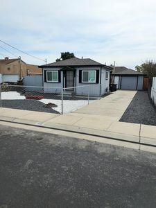 212 W Edison St, Manteca, CA, 95336