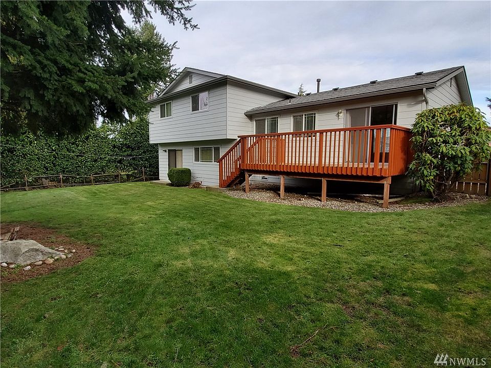 2nd image of 29909 3rd Ave SW