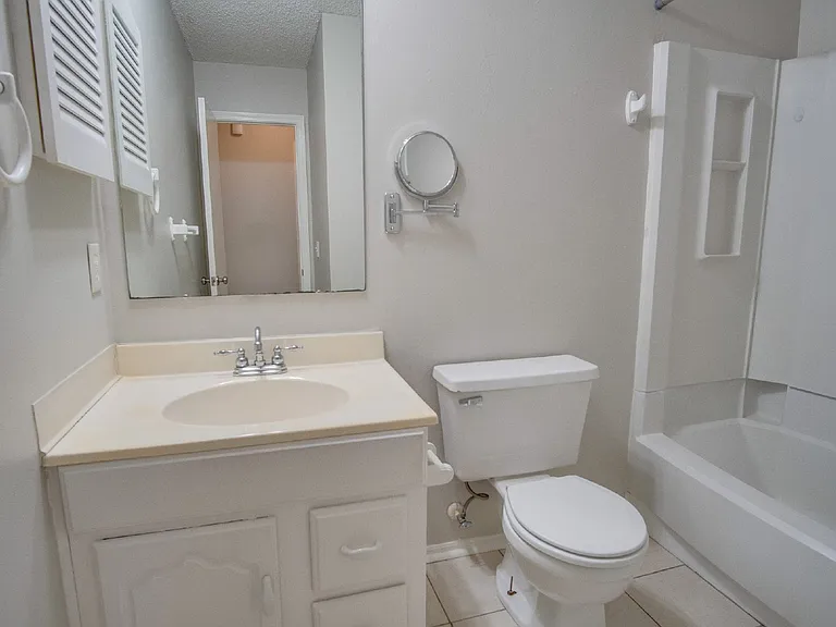 3164 Cedarwood Village Ln — Photo 16