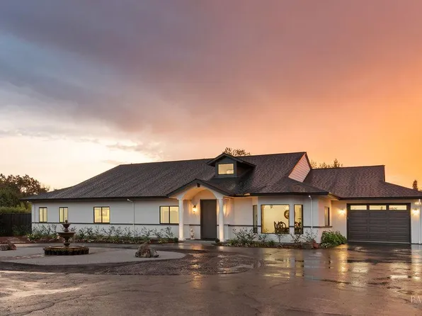 695 Quietwater Road, Santa Rosa, CA 95404