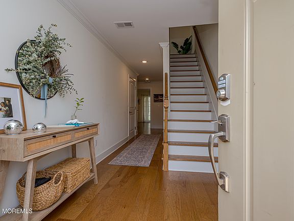 4th image of 7 Raritan Cove