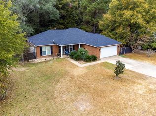 136 Robertson Dr, Leesburg, GA 31763