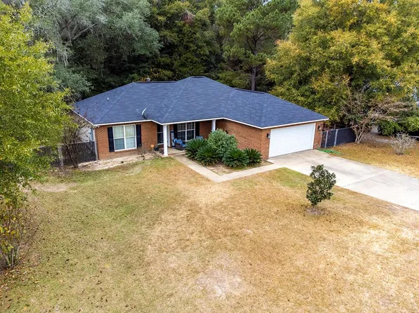 136 Robertson Dr, Leesburg, GA 31763