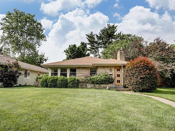 3rd image of 157 Meadowlark Ln