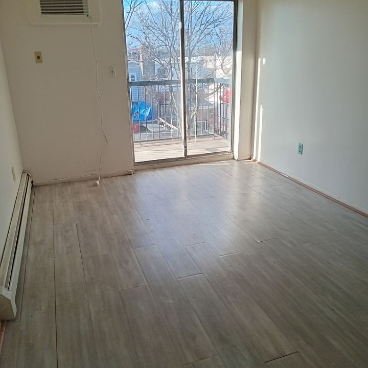 2nd image of 536 E 86th St APT 2