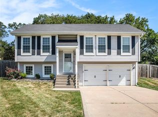 8116 NW 77th Ct, Kansas City, MO 64152
