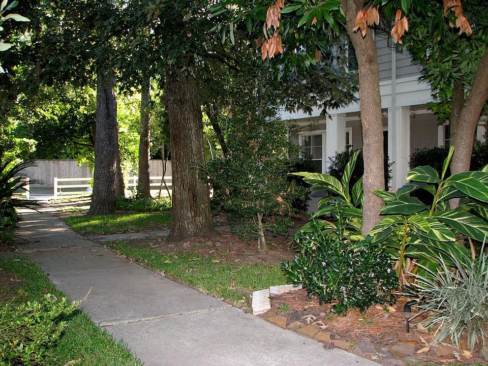 1st image of 18823 Atasca Oaks Dr
