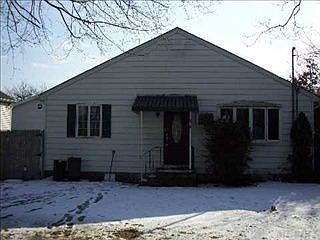 2nd image of 15 Reinhart Ct