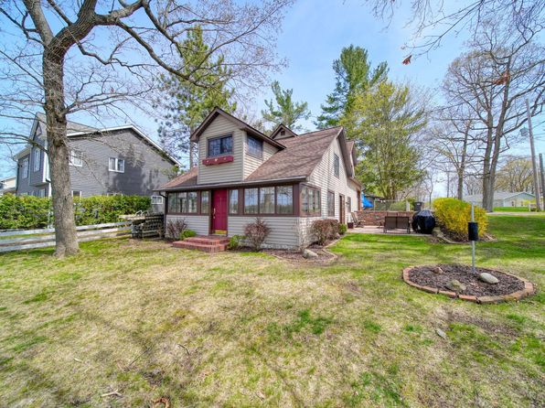 8577 Glenwood Ct, Jackson, MI 49201