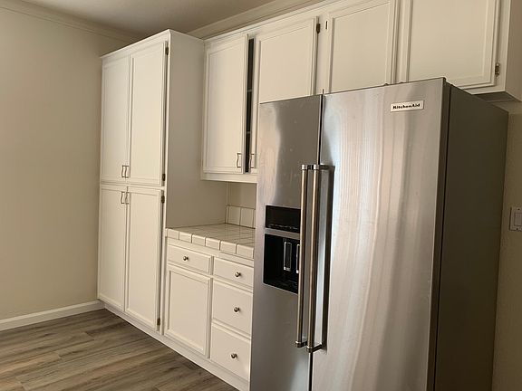 4th image of 1125 Burwood Way