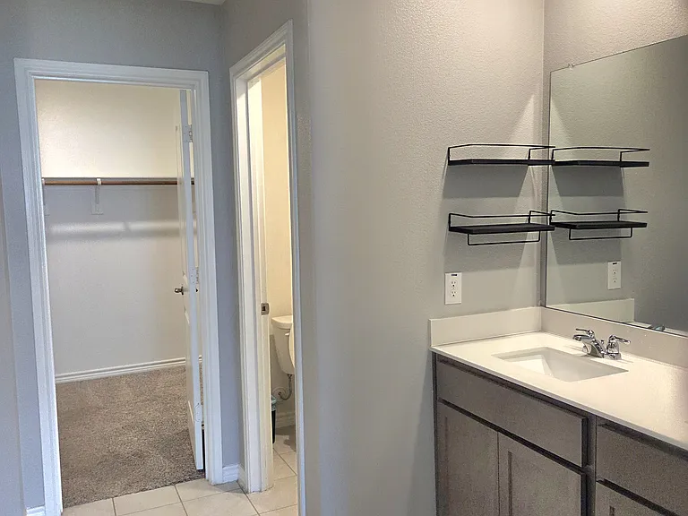 1105 Maverick Way — Photo 10