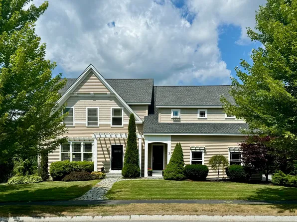 3 Mussel Cove Lane, Falmouth, ME 04105