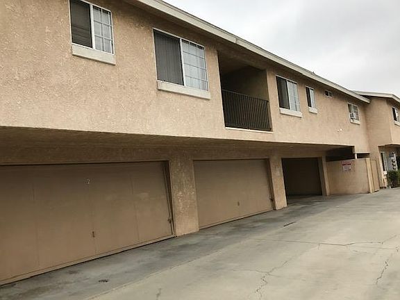 4th image of 12640 Woods Ave